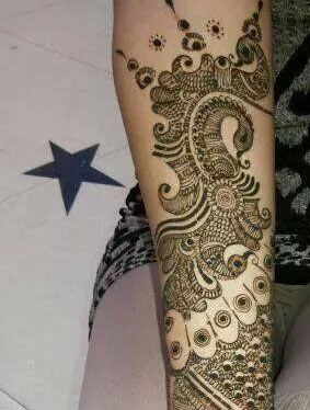 mehndi design artist in gurgaon